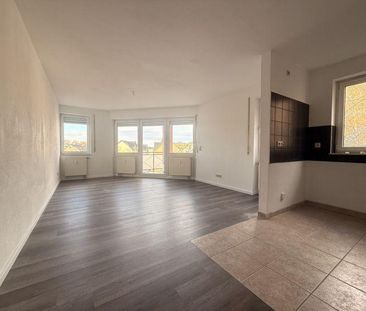 2-Raum mit Balkon und Fahrstuhl - neuer Fußboden - Photo 1