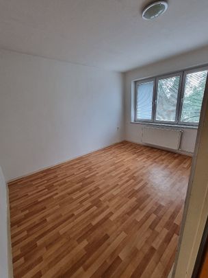 Pronájem bytu 2+1 65 m² - Photo 1