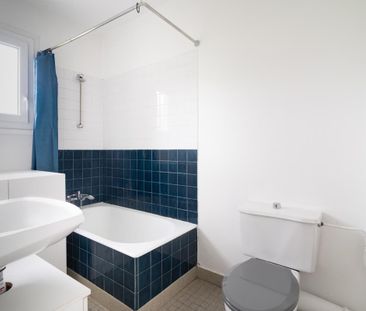 Location Appartement 1 pièce Meublé 26m² ANNECY 74000 - Photo 4