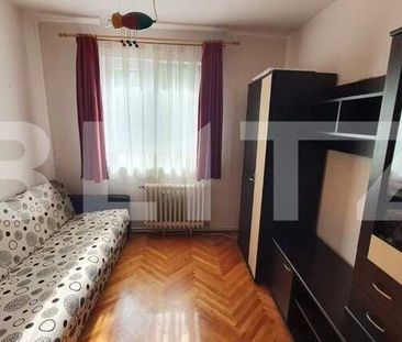 Apartament 4 camere , 82 mp , decomandat, parcare , zona strazii Meziad - Photo 1