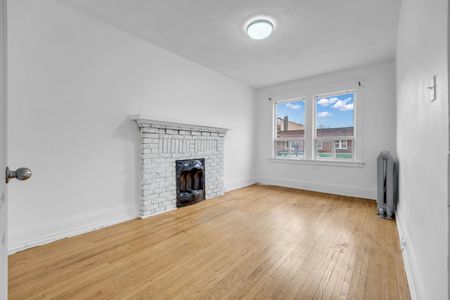 For Lease - 1108 St. Clair Avenue Unit# Upper, Toronto, Ontario - Photo 4