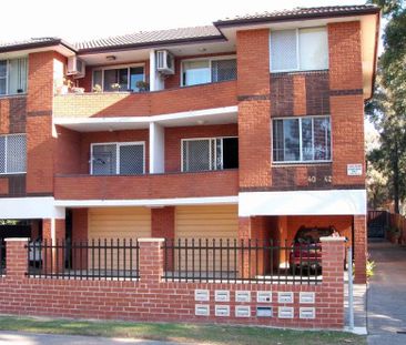 PERFECT 3 BEDROOM UNIT FOR RENT!!!!!!!! - Photo 2