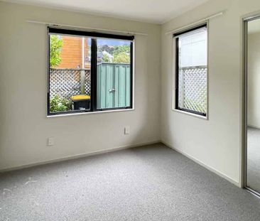 ISLAND BAY GEM! - Photo 1