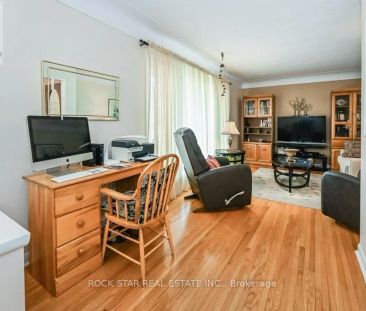 158 FENNELL AVENUE E - Photo 1