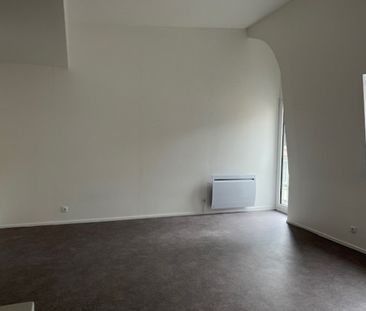 Location Appartement 4 pièces 82 m² La Châtre - Photo 2