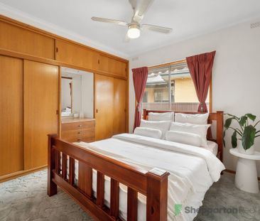Immaculate Home in South Shepparton! - Photo 3