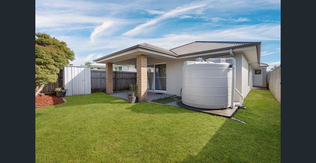 Stunning Four Bedroom +Media Family Abode Located In Yarrabilba - Photo 1