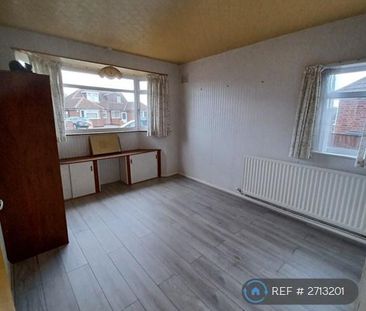 2 bedroom bungalow to rent - Photo 2