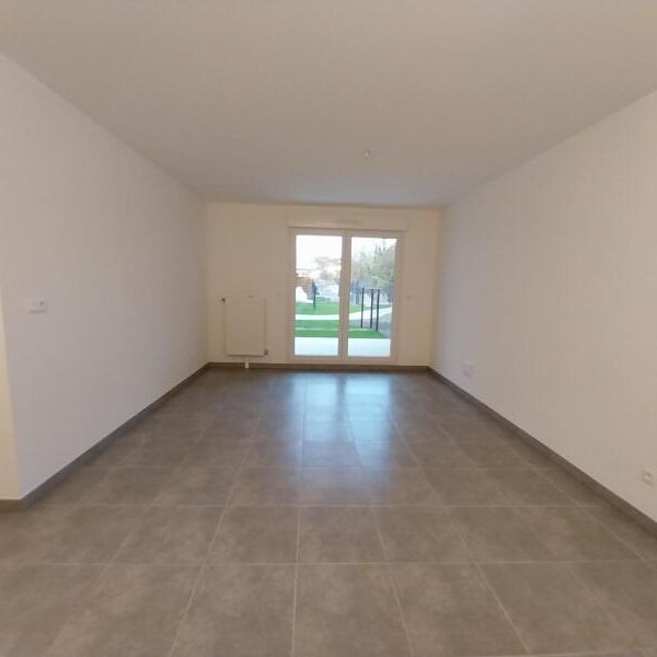 Location Appartement 3 pièces 57m² ST JEAN DE LA RUELLE 45140 - Photo 1