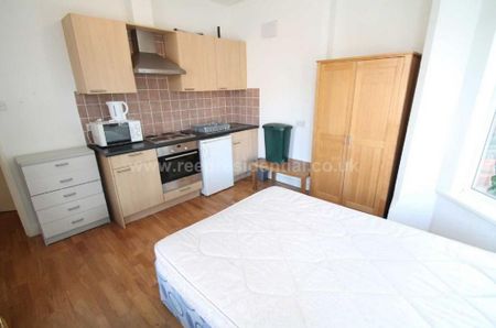 Studio to rent - Photo 4