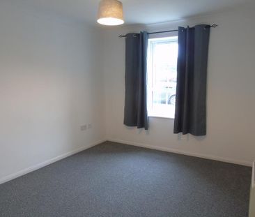 1 bedroom ground floor flat to rent - Photo 1