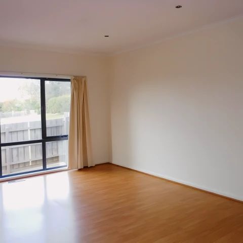 4 Bed, 2 Bath - Photo 1