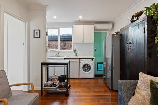 Thinking of selling? Contact our agent - Photo 1