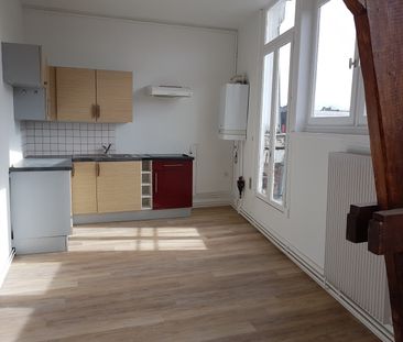 Location Appartement 3 pièces 74m² LENS 62300 - Photo 1