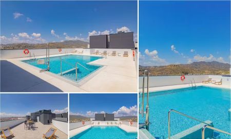 Paseo Martiricos, Málaga, Andalusia 29009 - Photo 4