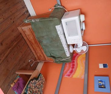 Je loue une chambre pour une étudiante - Photo 3