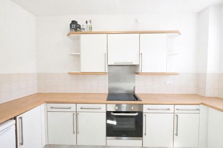 1 bedroom flat to rent - Photo 3
