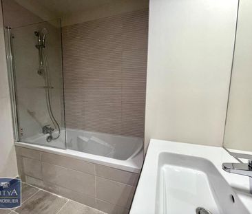 Location Appartement 4 pièces 80m² NARBONNE 11100 - Photo 6