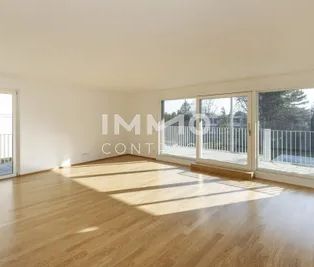 Luxuriöse DG Wohnung ohne Dachschrägen und 3 Terrassen! Grüne Ruhelage in den Weinbergen! - Foto 1