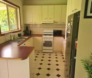 18 McLean Crescent - Photo 2