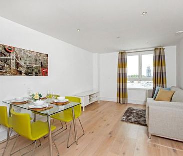 1 bedroom penthouse to rent - Photo 3
