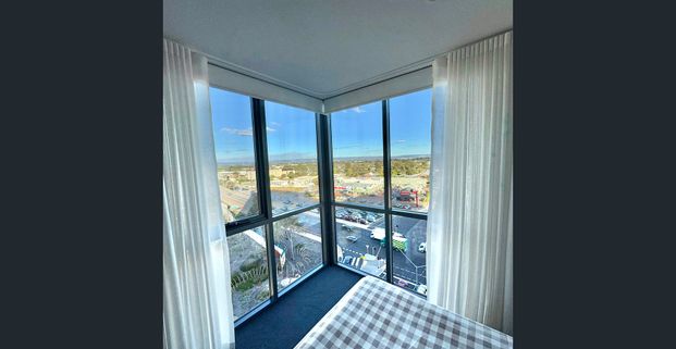 Luxury 1 BR Apt., Furnished & Equipped - Photo 1