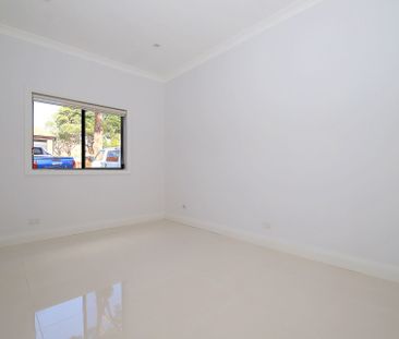 Freshly painted 3 bedroom home - Photo 1