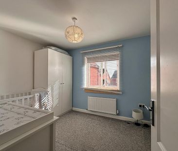 2 bedroom end of terrace house to rent - Photo 5