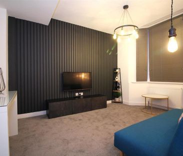 4 bedroom house to rent - Photo 2