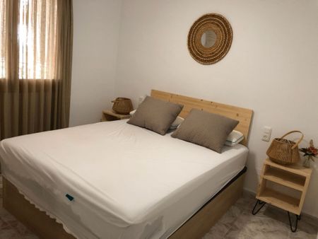 Apartamento de alquiler en Calle Málaga, Calas Santiago Bernabéu - Photo 2