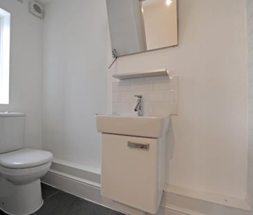 1 bedroom house to rent - Photo 2