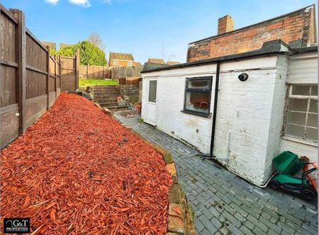 Lake Street, Gornal, DY3 - Photo 3