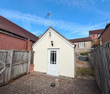 George Street, Warminster, BA12 - Photo 2