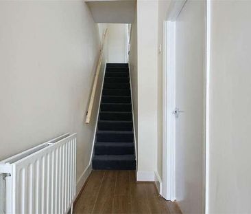 Montagu Road, London, N18 - Photo 3