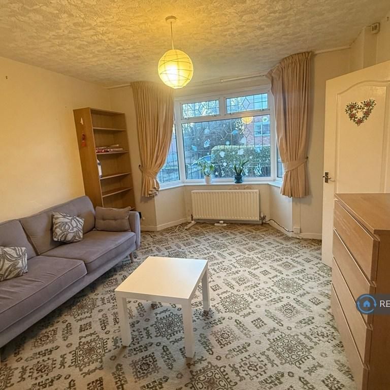 2 bedroom semi-detached house to rent - Photo 1