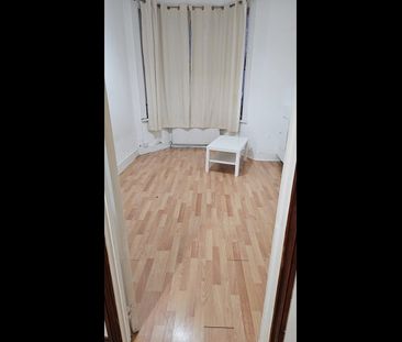 1 Bed Flat, High Road Leytonstone, E11 - Photo 2