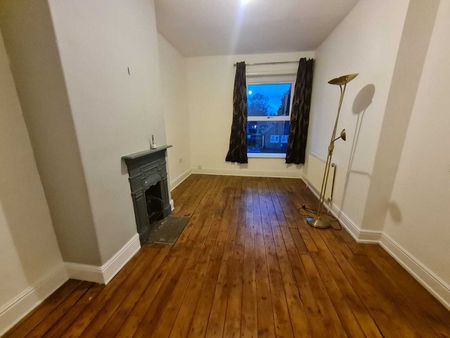 Asquith Avenue, Leeds, Morley - Photo 2