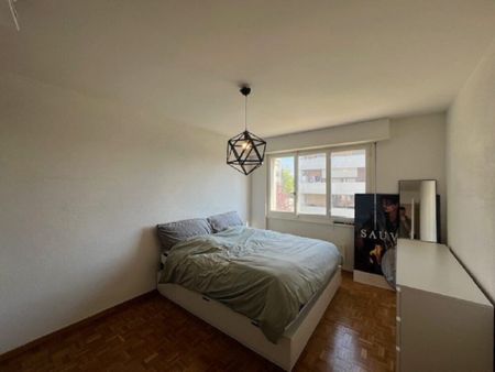 Proche de toutes commodités, appartement de 2 pièces au 2ème étage - Photo 5