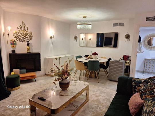 Piso de alquiler en Urbanización Los Naranjos de Marbella, 399, La Dama de Noche - La Alzambra - Photo 1