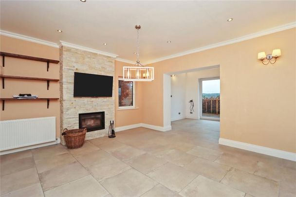 2 bedroom bungalow to rent - Photo 1