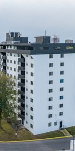 Emerald Towers - Photo 3