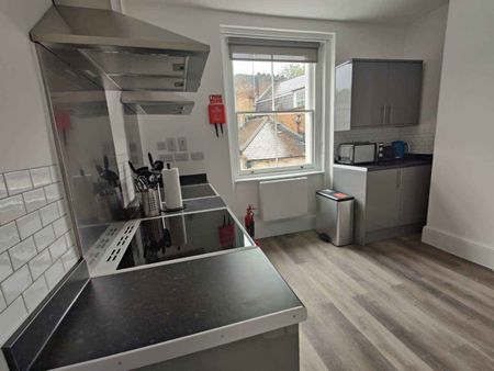 Twin En-suite - Photo 3