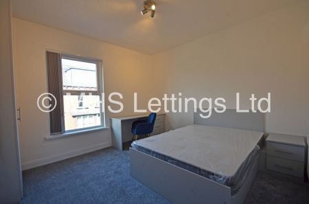 18 Hessle Terrace, Leeds, LS6 1EQ - Photo 3