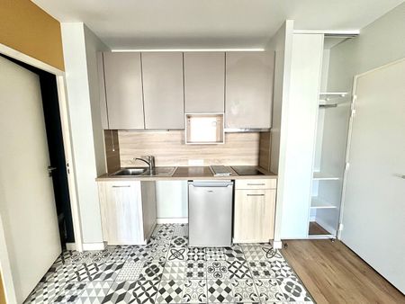 Location Appartement 2 pièces 30m² - Photo 3