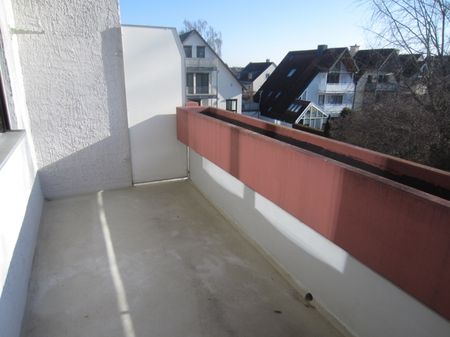 Renoviertes Appartement voll möbliert und großem Balkon absolut ruhige Lage - Photo 5