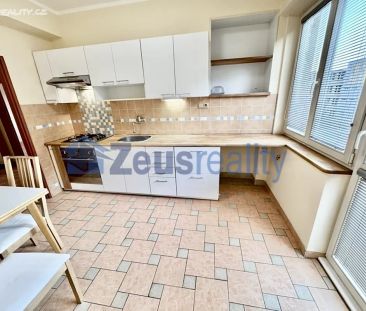 Pronájem bytu 2+1 65 m² - Photo 2
