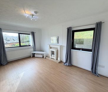 2 bedroom ground floor flat to rent - Photo 2