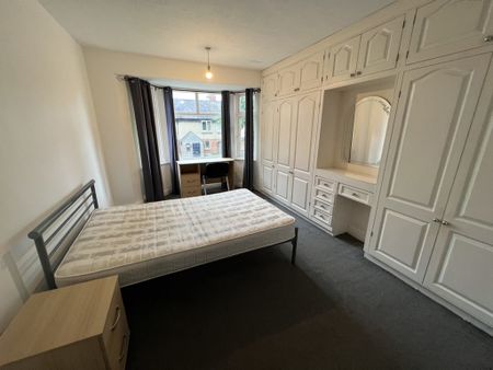 Third Avenue, Heworth - P2284 - Photo 4