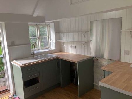 Detached, Grade II Listed, 2 Bedroom Cottage. - Photo 5