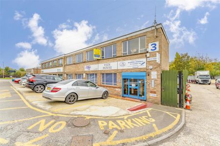 Property to rent - Photo 4